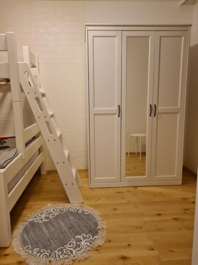 Wohnung Am Gruenen, Naehe Stadtzentrum Und Hauptbahnhof, Wlan Inklusive Fuerth Ngoại thất bức ảnh