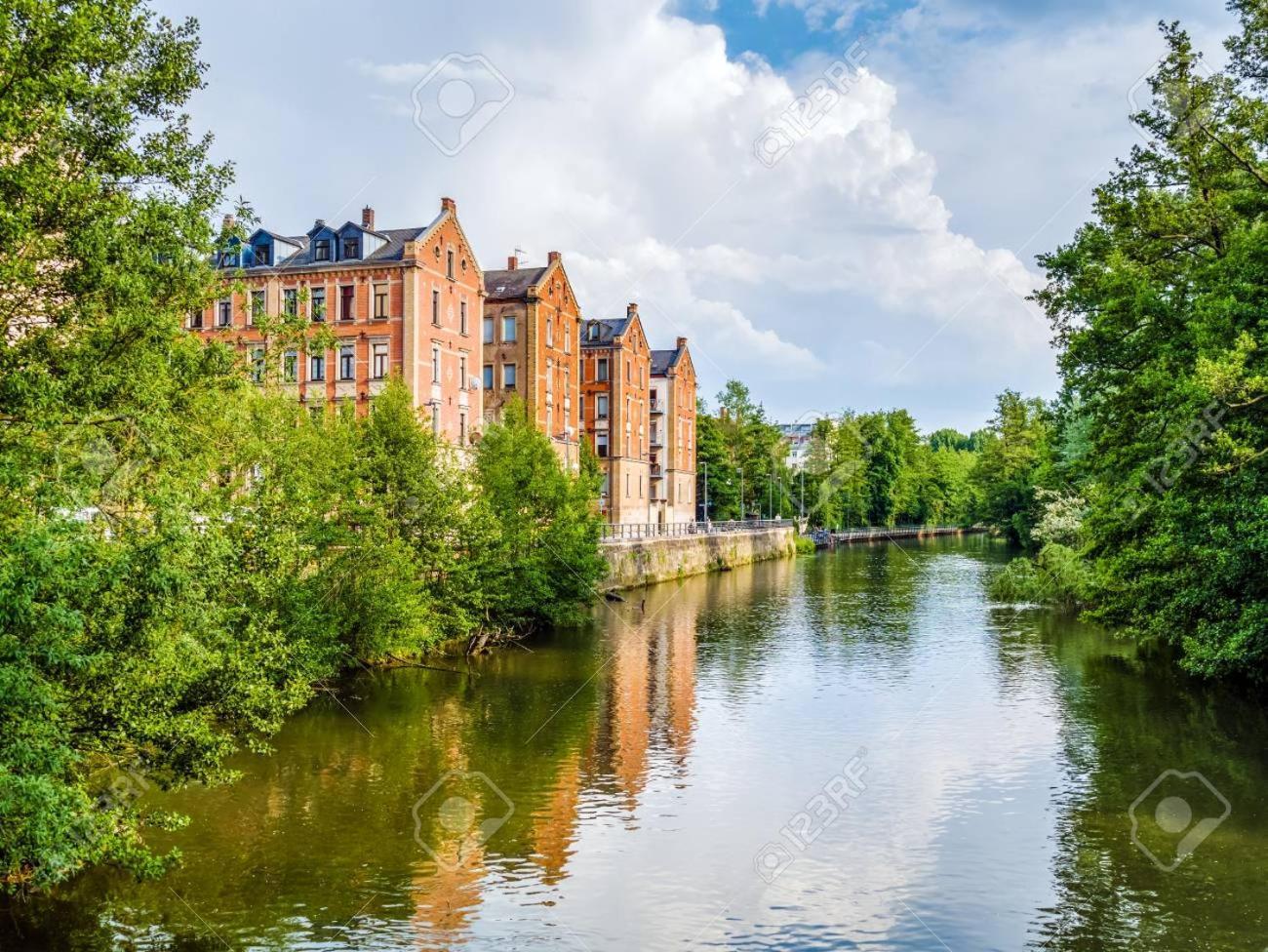 Wohnung Am Gruenen, Naehe Stadtzentrum Und Hauptbahnhof, Wlan Inklusive Fuerth Ngoại thất bức ảnh