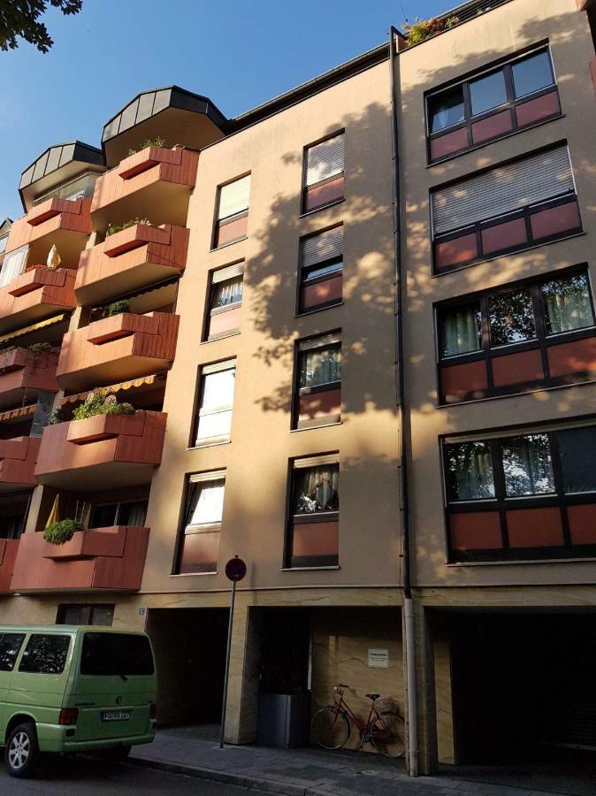 Wohnung Am Gruenen, Naehe Stadtzentrum Und Hauptbahnhof, Wlan Inklusive Fuerth Ngoại thất bức ảnh